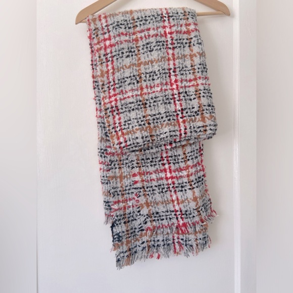 Zara Accessories - ZARA Boucle Plaid Blanket Scarf  40x80